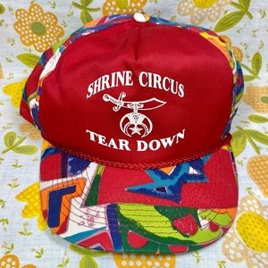 Vintage 90s red abstract Shrine Circus tear down snapback 🌀